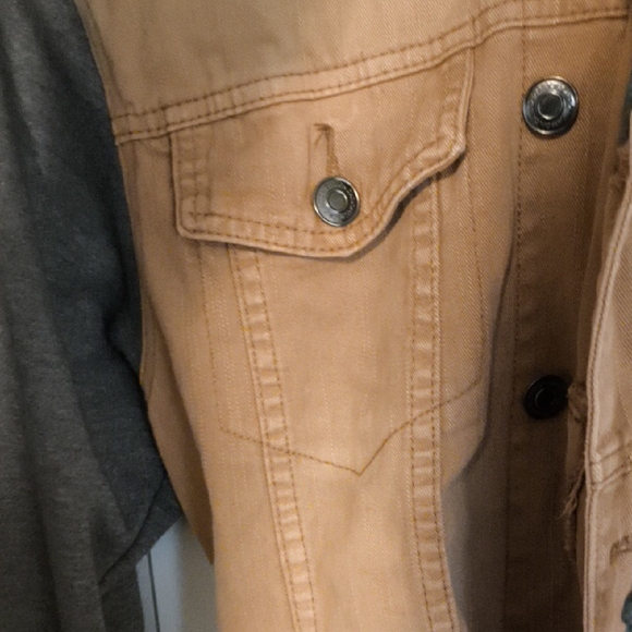 Carbon Men's Tan and Gray Shirt Jacket - Picture 2 of 5